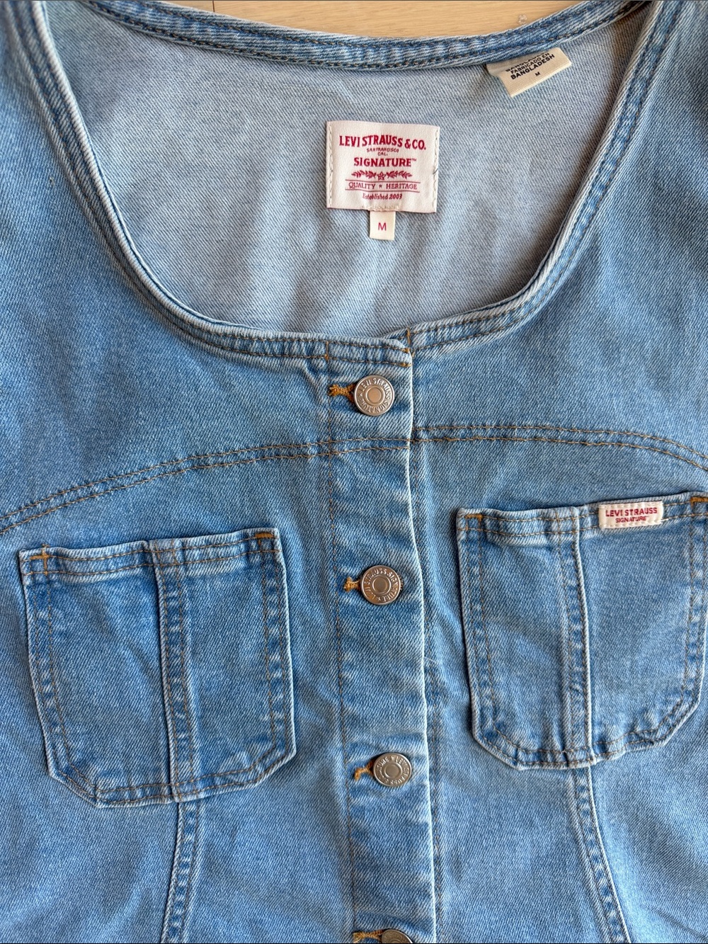 Levi's Light Blue Denim Button-Front Tank Top - Picture 2 of 6